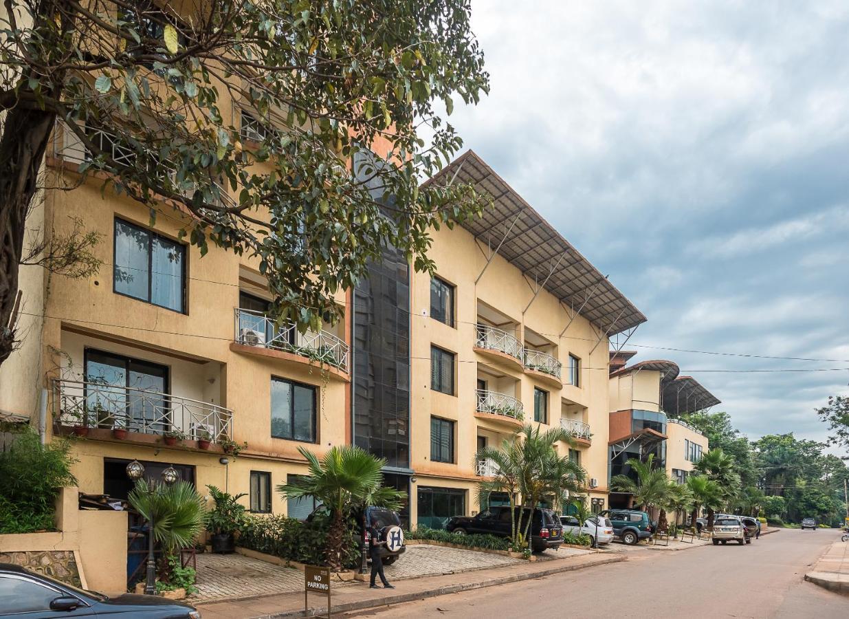 Mackinnon Suites Kampala Bagian luar foto